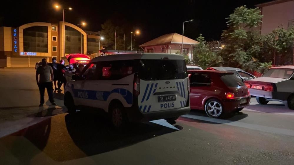 A fine of 225 thousand liras is imposed on a drunk driver who ignored a stop sign in Kayseri, Turkey