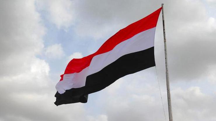 اليمن تعلن إعادة فتح سفارتها في سوريا