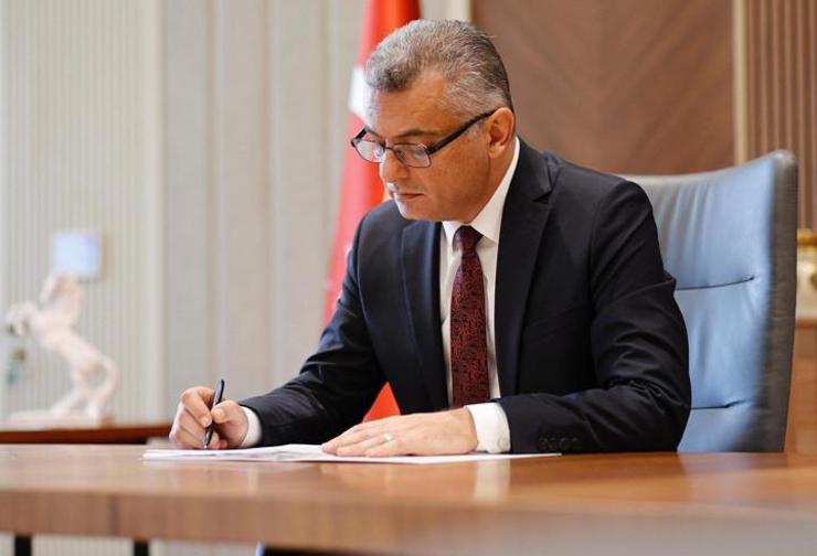 خروج رئيس شمال قبرص التركية توفان إرهورمان من المستشفى بعد اطمئنان الفحوصات