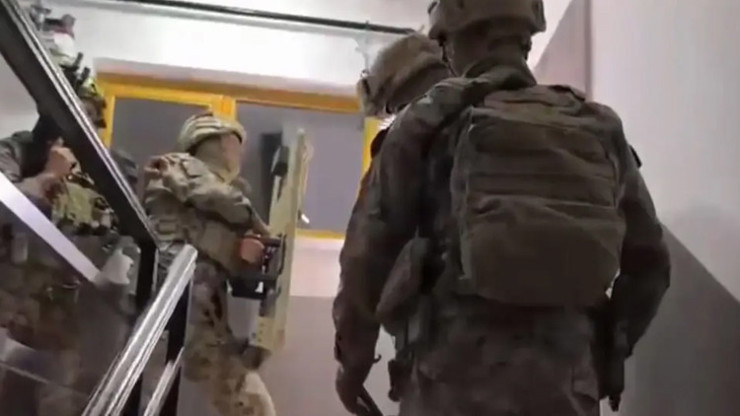 عملية أمنية ضخمة ضد فتح الله غولن في 81 ولاية.. توقيف 704 مشتبهاً بينهم 170 موظفاً عمومياً نشطاً