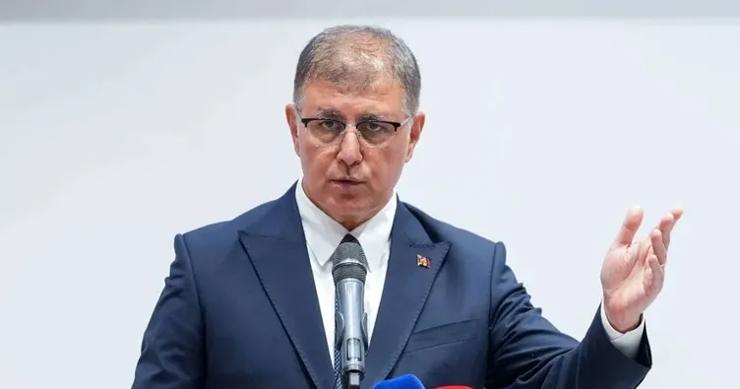 رئيس بلدية إزمير جميل توغاي يتراجع: لن أنضمّ إلى حزب أوزغور أوزال الجديد