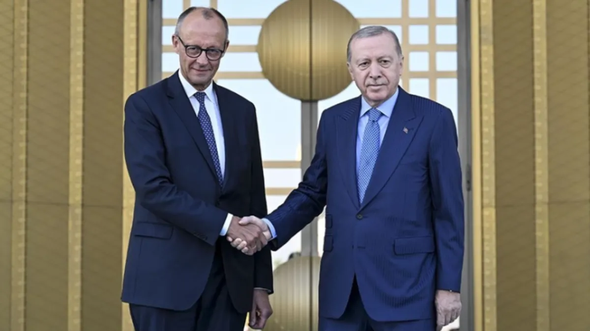 أردوغان وميرتس يبحثان هاتفياً العلاقات الثنائية وقمة الناتو وحرب أوكرانيا
