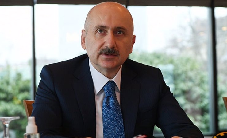 وزير النقل والبنية التحتية يكشف موعد العمل في قناة اسطنبول