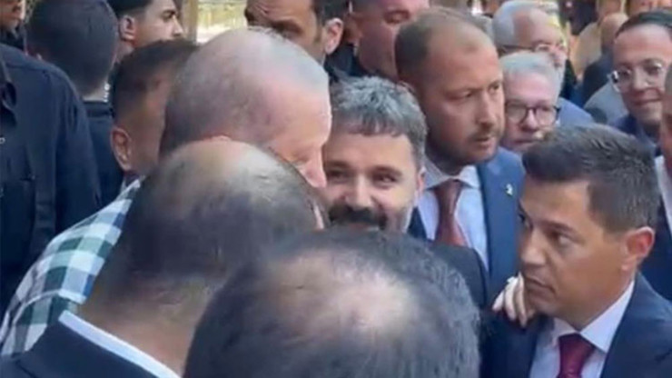 أردوغان لرئيس بلدية مرمريس: «بابنا مفتوح إذا أردت أن تأتي»