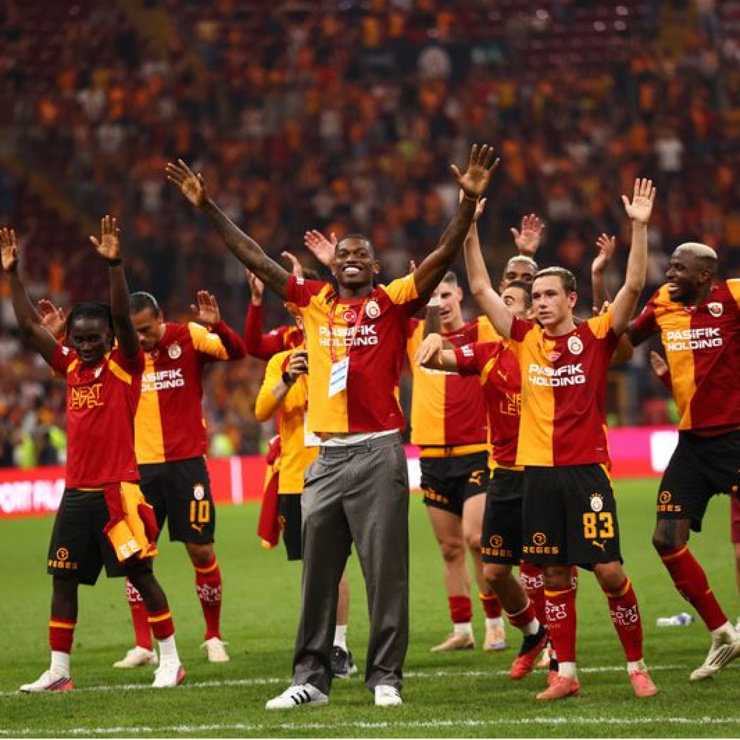 غلطة سراي يفوز على غوزتبه 3-2 بأهداف ليائو وباتراكوف في أول ظهور رسمي له
