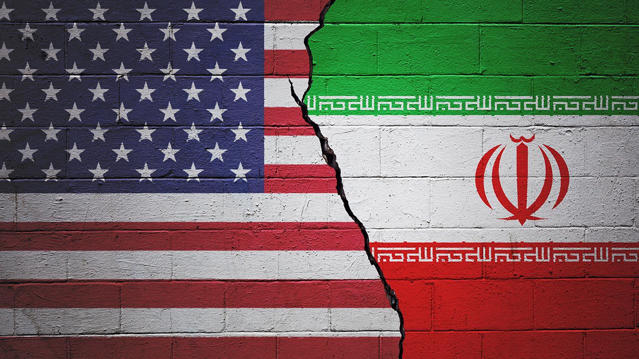 A source close to the Iranian negotiating delegation denies allegations of holding talks with America next week
