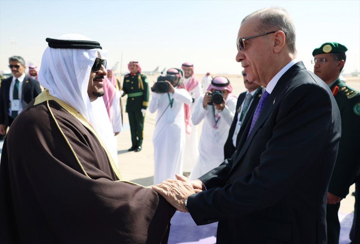 أردوغان يصل إلى العاصمة السعودية الرياض