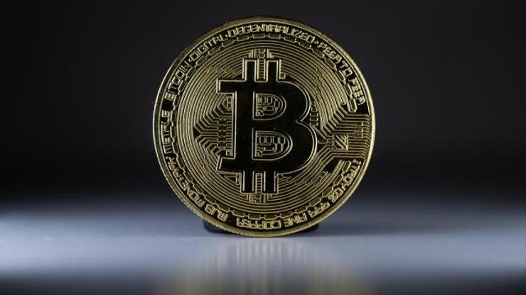 خسارة 80 مليار دولار من القيمة السوقية لشركات تحتفظ بخزائن بيتكوين