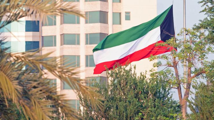 الكويت تفتح باب التجنيد التطوعي عقب هجمات إيران على المنطقة