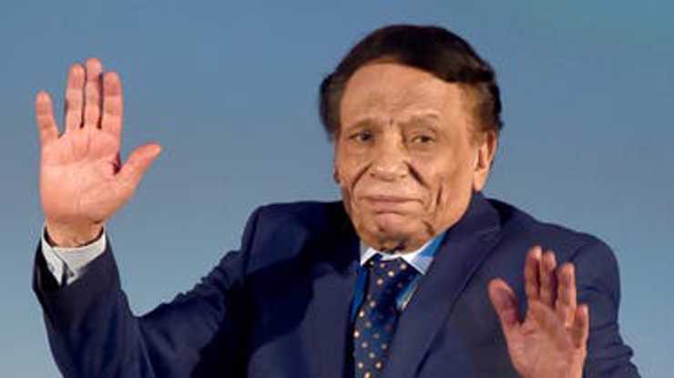 ما حقيقة اصابة الفنان المصري "عادل إمام" بألزهايمر؟