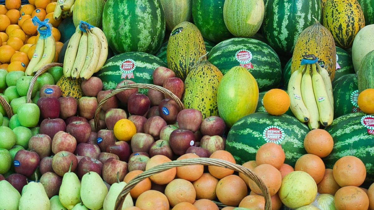 Turkish fresh fruit and vegetable exports exceed $2.35 billion in a record high in the first half