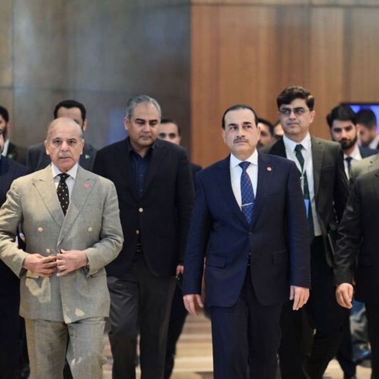 إيران: لا قيود على استخدام أموالنا المجمدة