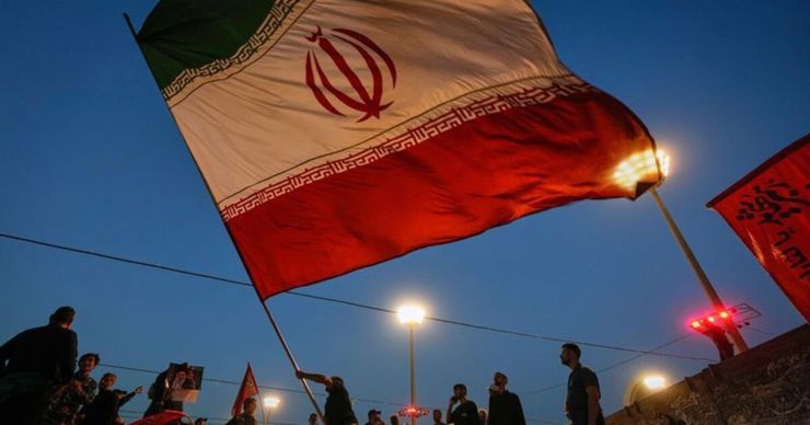 إيران: مقتل 17 شخصاً وإصابة 115 في الهجمات الأمريكية على 6 مدن إيرانية