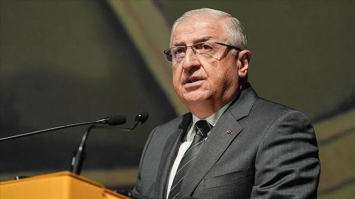 وزير الدفاع التركي قبيل قمة الناتو: الحلف يتكيّف وواشنطن لا تستهدف الانسحاب منه