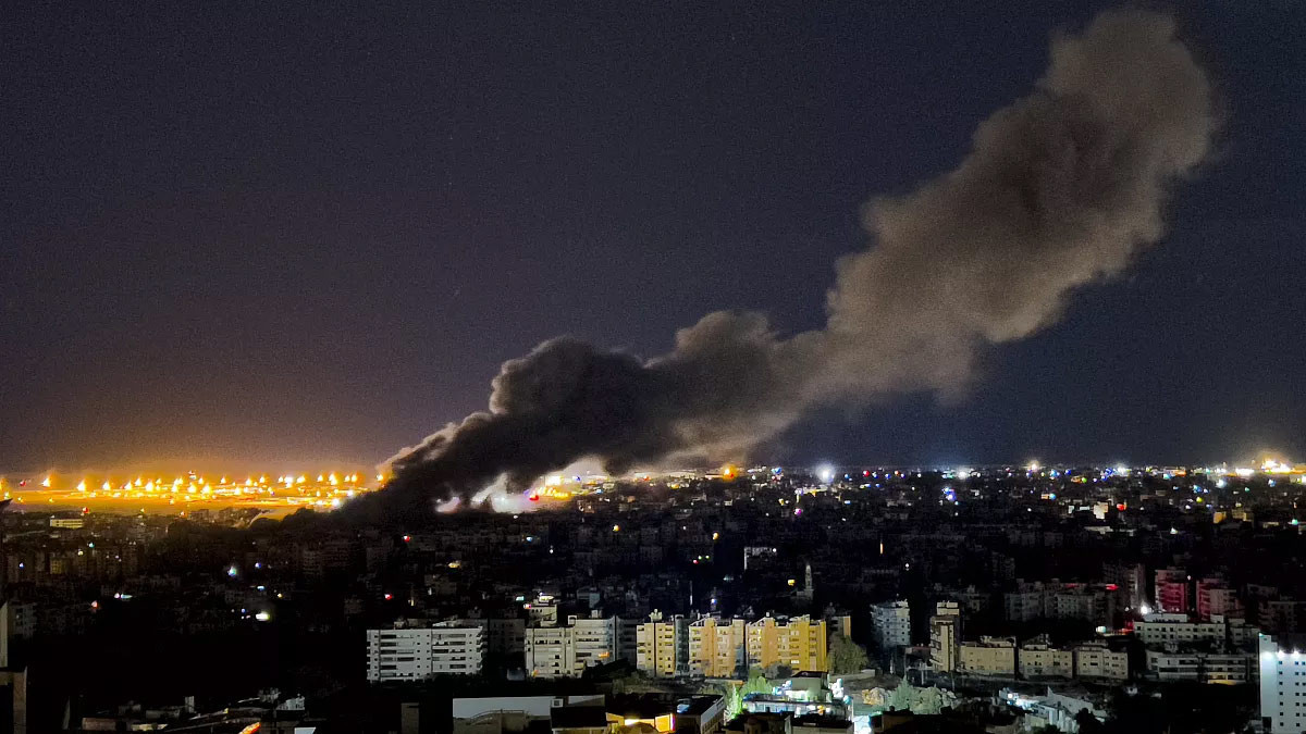 رغم وقف إطلاق النار.. غارات إسرائيلية على جنوب لبنان تستهدف بلدات في بنت جبيل والنبطية