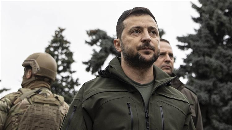 Zelensky: We carried out an attack on oil facilities and a naval base near St. Petersburg