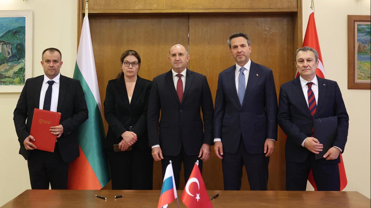 Türkiye and Bulgaria sign a new cooperation protocol in natural gas on the sidelines of NATO