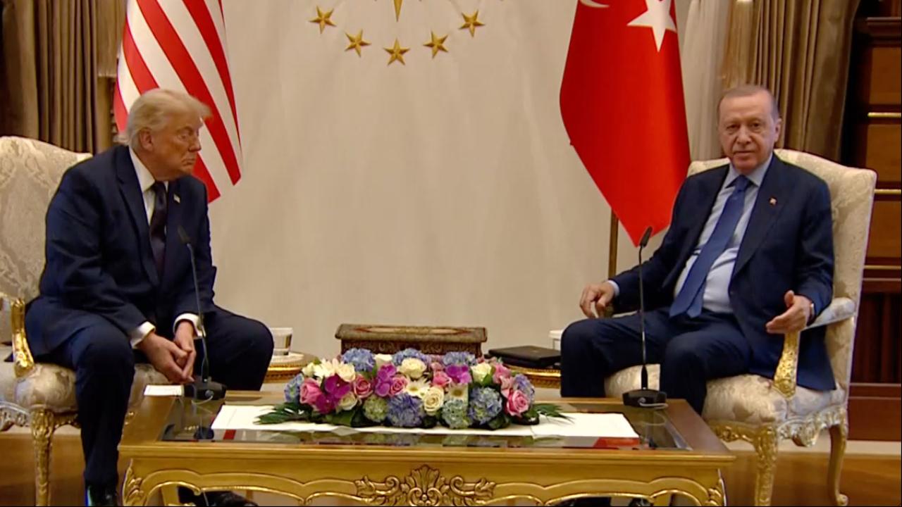 The Erdogan-Trump summit begins in Bashtape.. Trump: We lift all sanctions on Türkiye