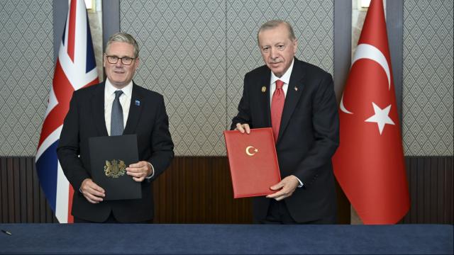 Türkiye ve İngiltere, NATO zirvesi sırasında güvenlik ve savunma ortaklığı anlaşması imzaladı