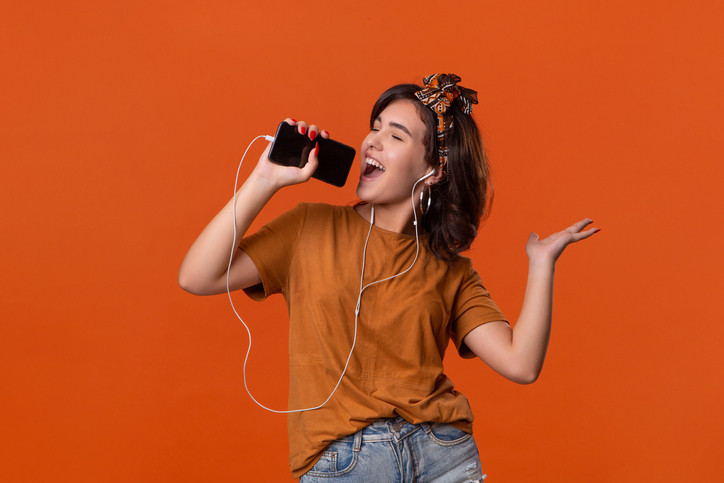 The return of wired headphones.. Why are users abandoning Bluetooth again?