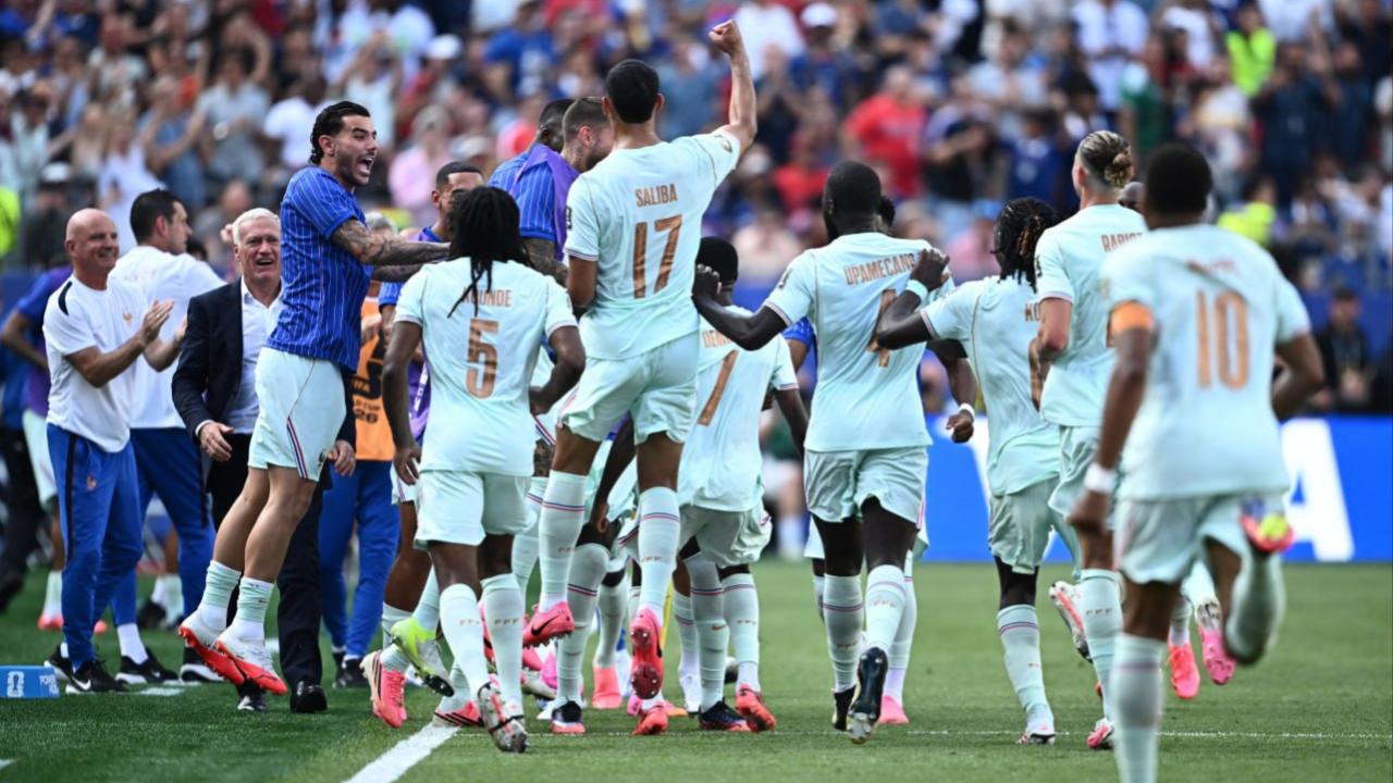 France is the first to qualify for the World Cup semi-finals, beating Morocco 2-0