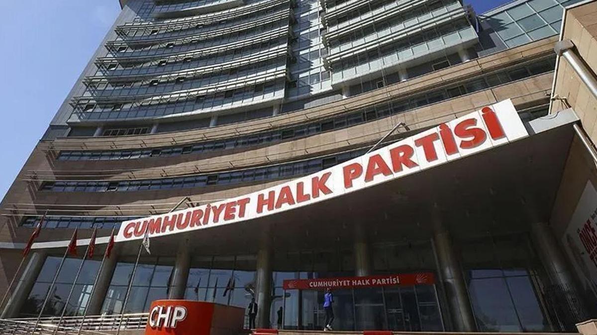 Türkiye Cumhuriyet Halk Partisi yeni bir "tasfiye" dalgasıyla 7 il başkanını görevden aldı