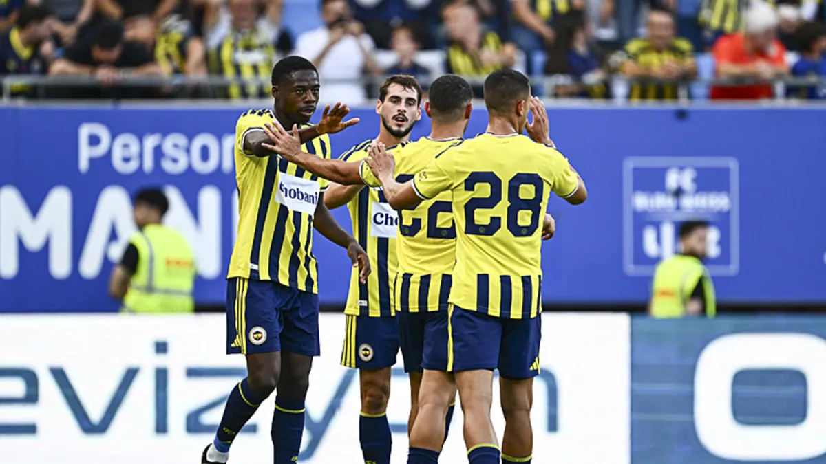 F.Bahçe hazırlık maçında Bogun Szczecin'i 4 golle mağlup etti.