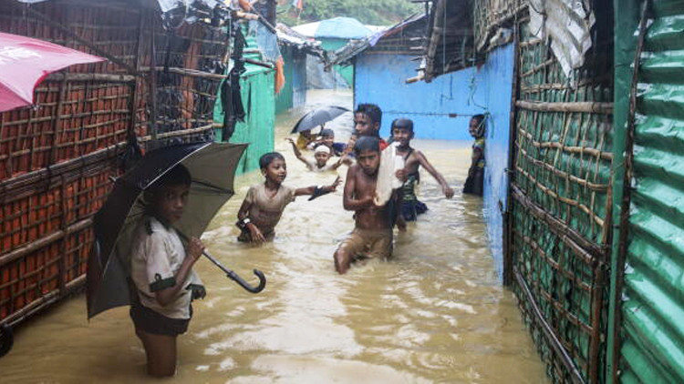 Bangladeş'te şiddetli muson yağmurları nedeniyle 44 kişi hayatını kaybetti