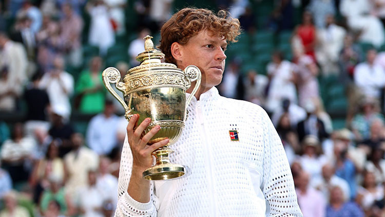 Jannik Sinner wins the Wimbledon title for the second time in a row