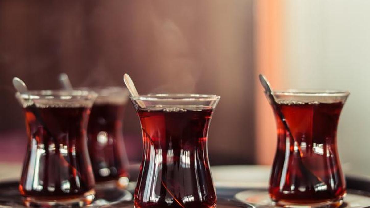 The Turkish Ministry of Agriculture reveals the presence of a banned dye in two types of tea brands