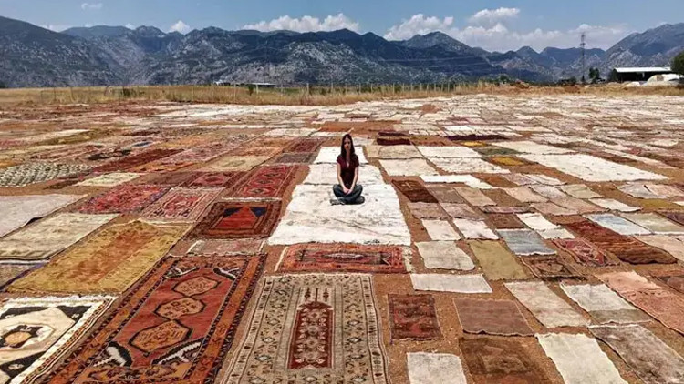 Antique carpets refurbished by the Antalya sun find buyers abroad for $5,000