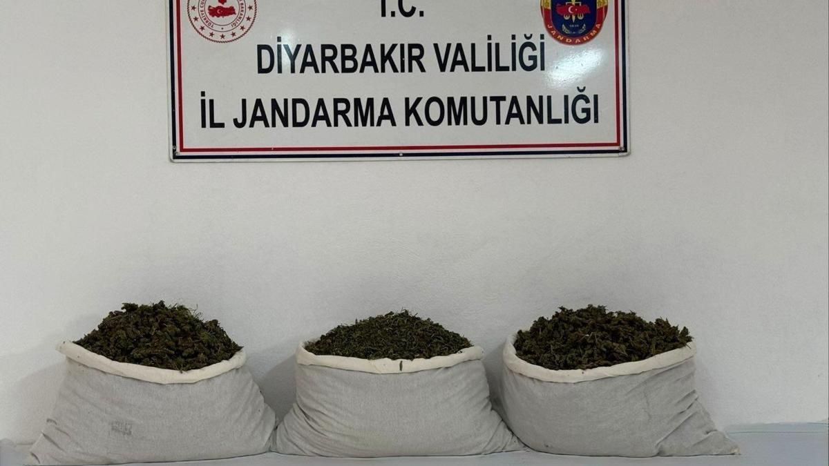 Diyarbakır'da bir haftada 107 kilo uyuşturucu ele geçirildi